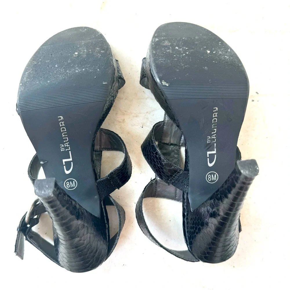 CL by Laundry strappy platform sandals black snake skin size 8M